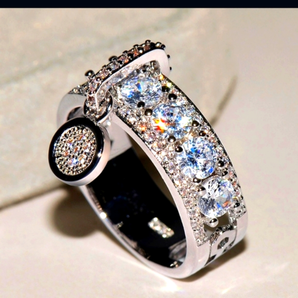 (6)Luxury simulated Diamond ring  size 6 - Picture 5 of 7